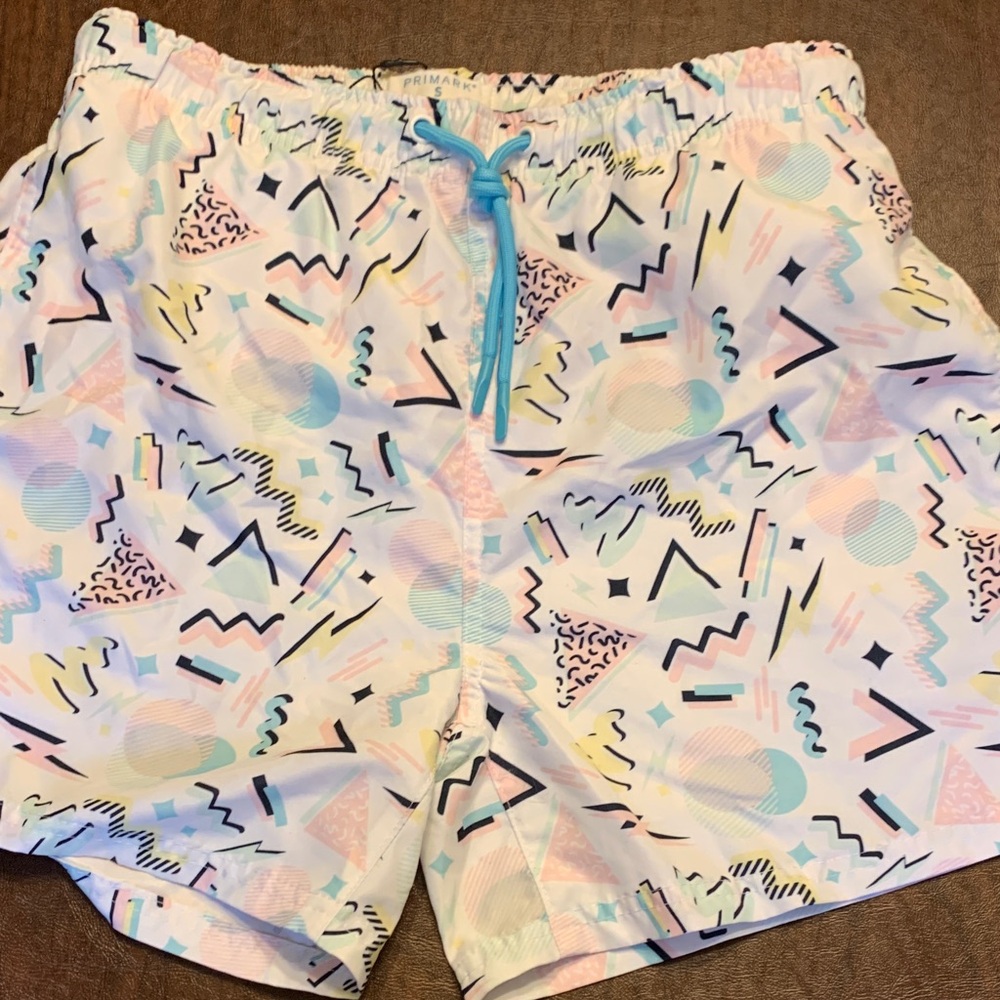Men’s Primark New Colorful Geometric Patterned Size Small Swim Shorts